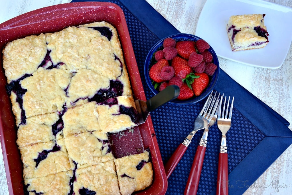 Berry Coffee Cake with homemade triple berry sauce #cake #brunch #dessert | www.thefoodieaffair.com