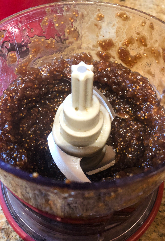 Simmered figs in a food processor blended.